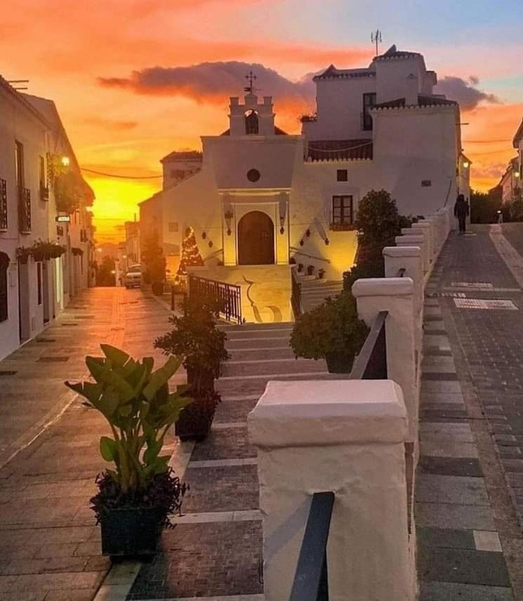 La Casa Del Barrio Guest House Mijas Eksteriør bilde